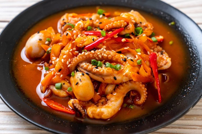 Karakteristik Cumi-cumi dan resep masakannya.